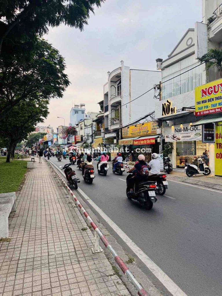 MTKD NGAY LÊ THÚC HOẠCH - BÌNH LONG - NGANG ĐẸP 5M - ĐƯỜNG NHỰA XE TẢI