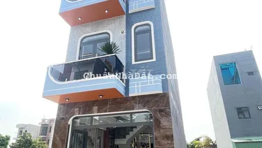 nhà phố hoàn công mới .gần aeon bình dương