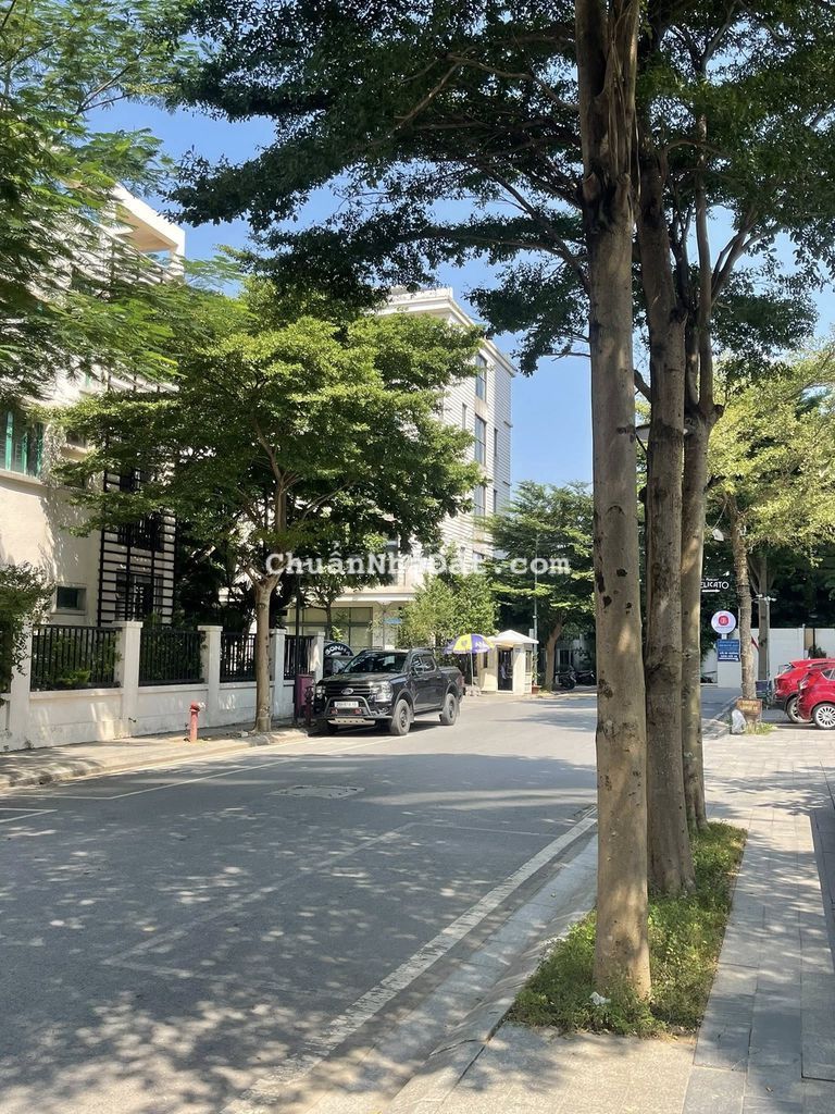 Cần bán Pandora 53 Triều Khúc căn 3PN , hơn 100m2, hướng mát.