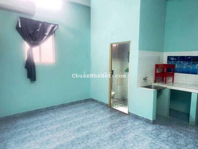 Phòng trọ mới có máy lạnh cho nữ thuê đường Cách Mạng Tháng Tám Quận 3