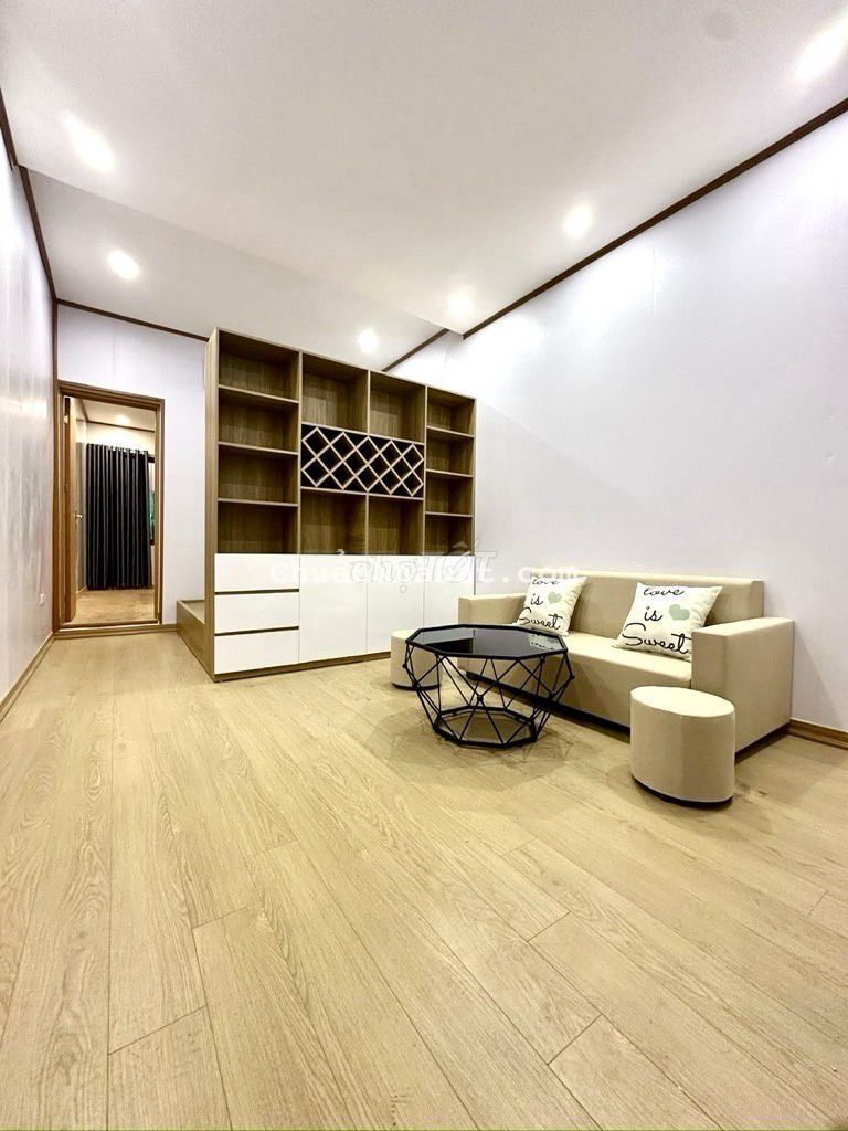 TT Thái Thịnh, 3.5 tỷ - ô tô đỗ cửa, 2 ngủ, full nội thất. Sổ đỏ đẹp