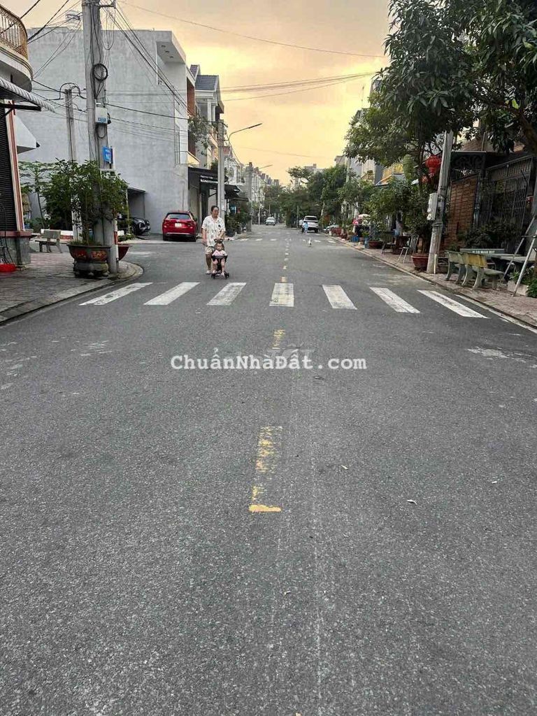 Lô đất trục chính Lê Phong Tân Bình