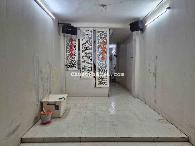 Hơn 3 tỷ chút có nhà dân xây Định Công-20m oto tránh-42m*3T;3N