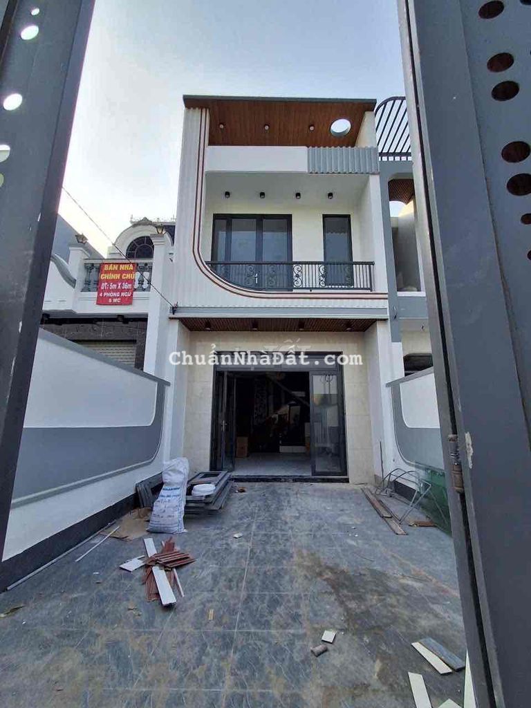 NHÀ 1 TRỆT 1 LẦU MỚI XÂY ĐẸP. KCN Cầu Tràm, cách tp HCM 10p di chuyển