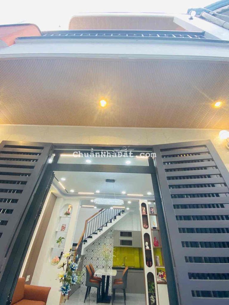 Nhà đẹp đón Tết Lê Văn Việt 3 tầng 54m2 Nhỉnh 4 tỷ