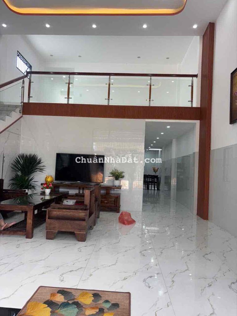 Bán ngôi nhà gác lửng kiệt triệu quốc đạt cẩm lệ