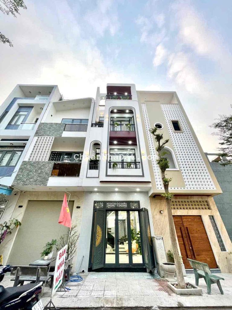 Nhà 3 Tầng Full Nội Thất Gần Aeon Thuận An 5tỷ2