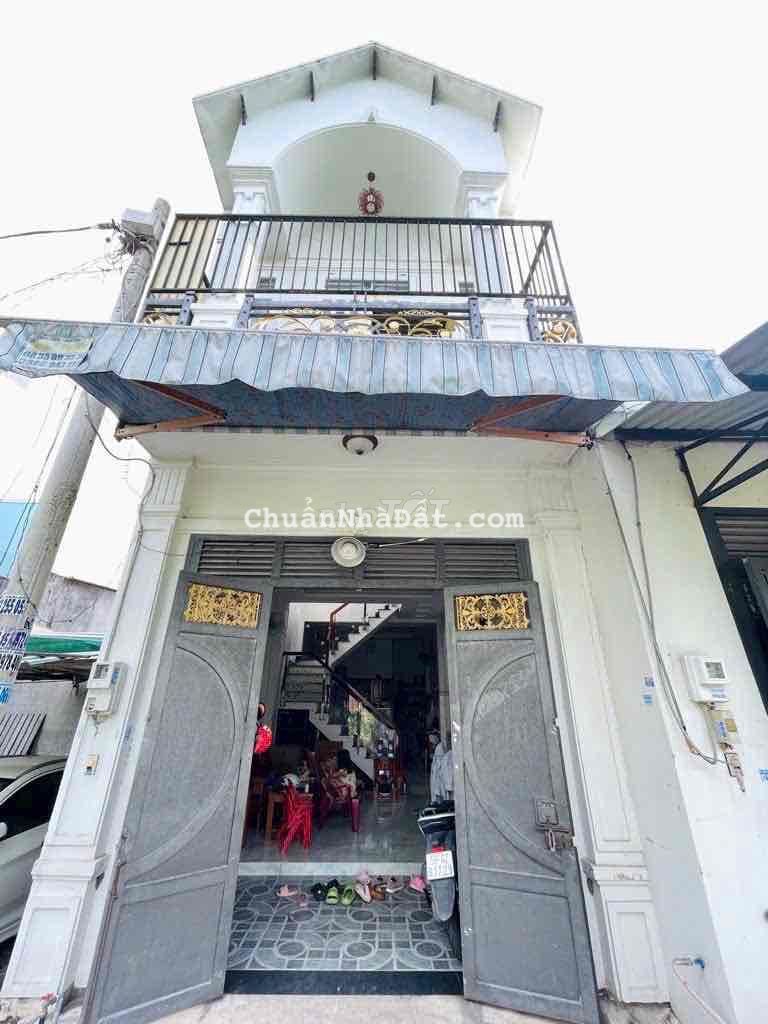 Nhà 1Lầu 51m2. Hẻm Xe Hơi. gần CV Phần Mềm Quang Trung. giáp Gò Vấp