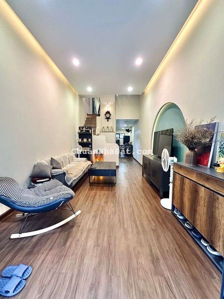 BÁN NHÀ LÊ VĂN QUỚI - 4,3X16M - 4 TẦNG - HẺM 7M - GIÁ 7,35 TỶ TL