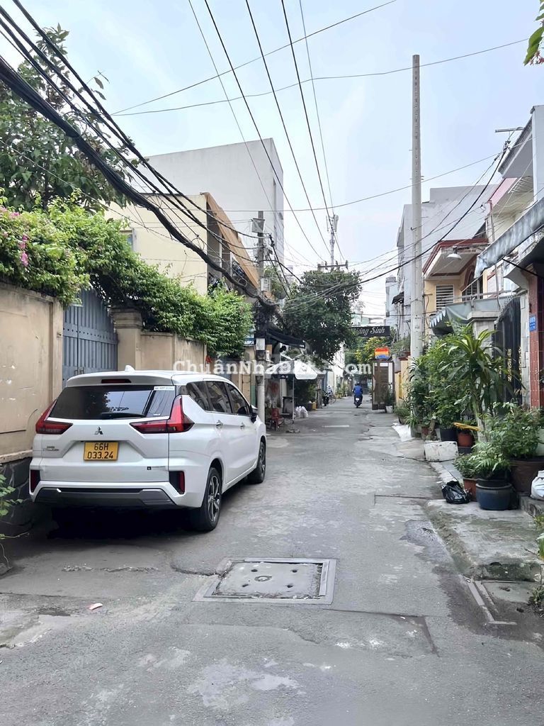 🆘Đường Xe Hơi - Nhà Đúc 2 Tầng3PN - DT: 4x17 (68m2) - Cạnh Lạc Long Q