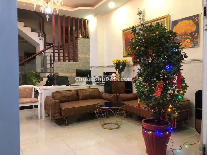 Bán nhà mới thiết kế theo biệt thự kiểu pháp, giá rẻ cát lái Q.2