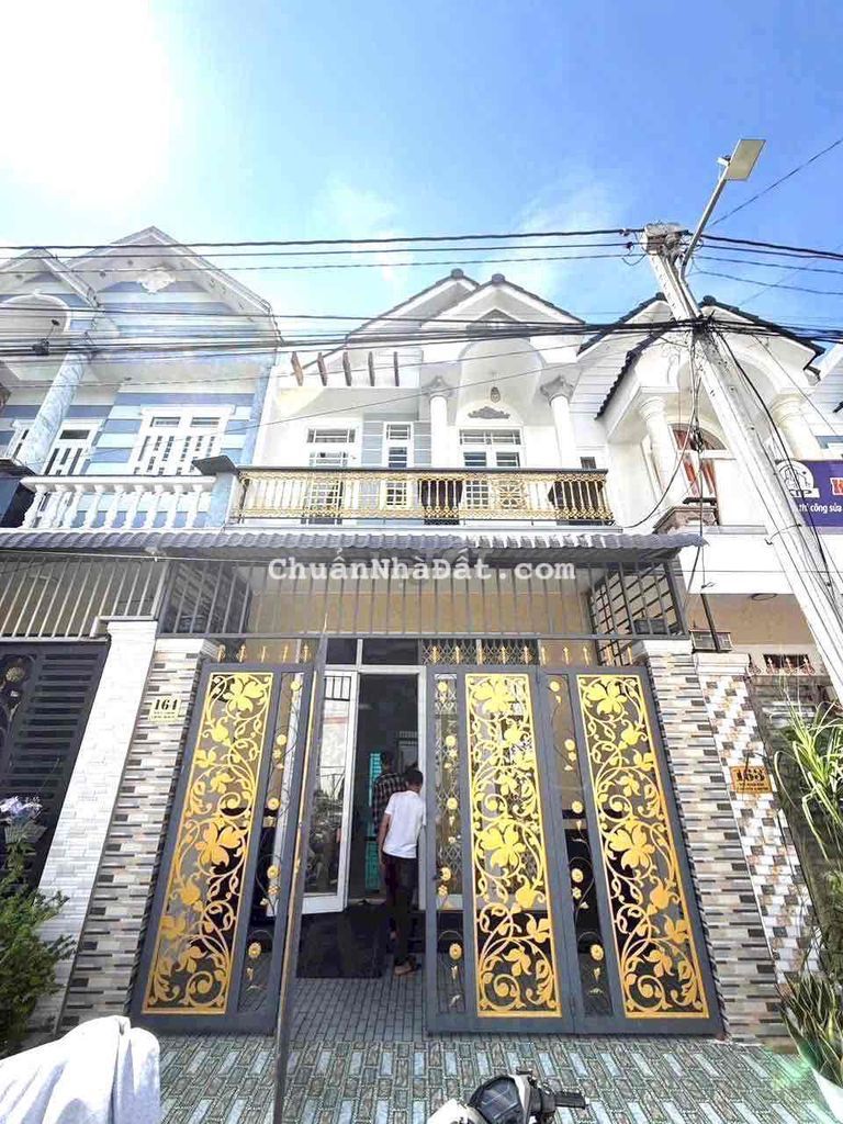 Nhà trệt lầu 2 máy lạnh KdC Quân Báo