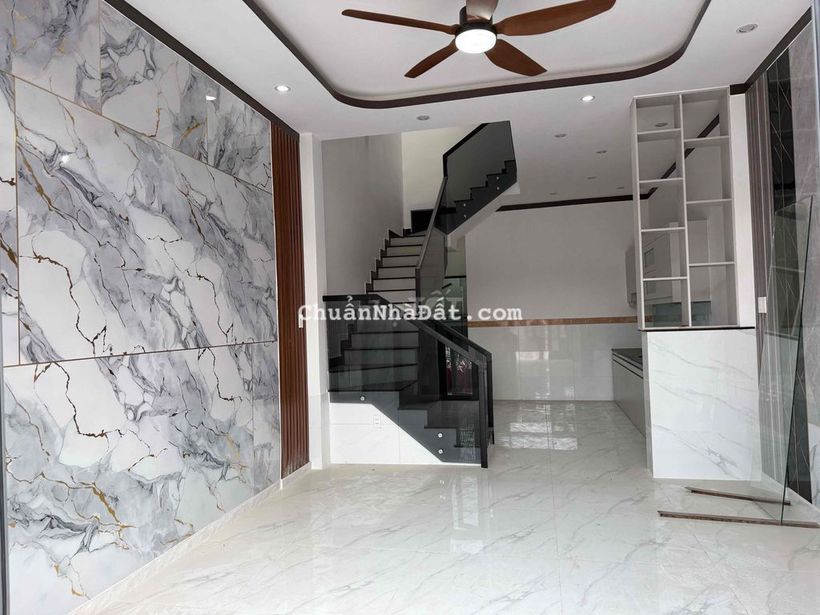 Nhà 1 trệt 1 lầu mới Hoàn Thiện gần Cổng 11, Phước Tân