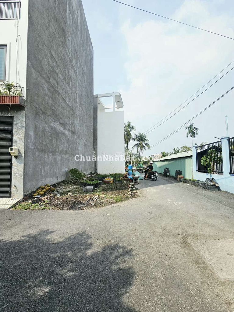 Đất 2 mặt tiền đường Thạnh Xuân 47