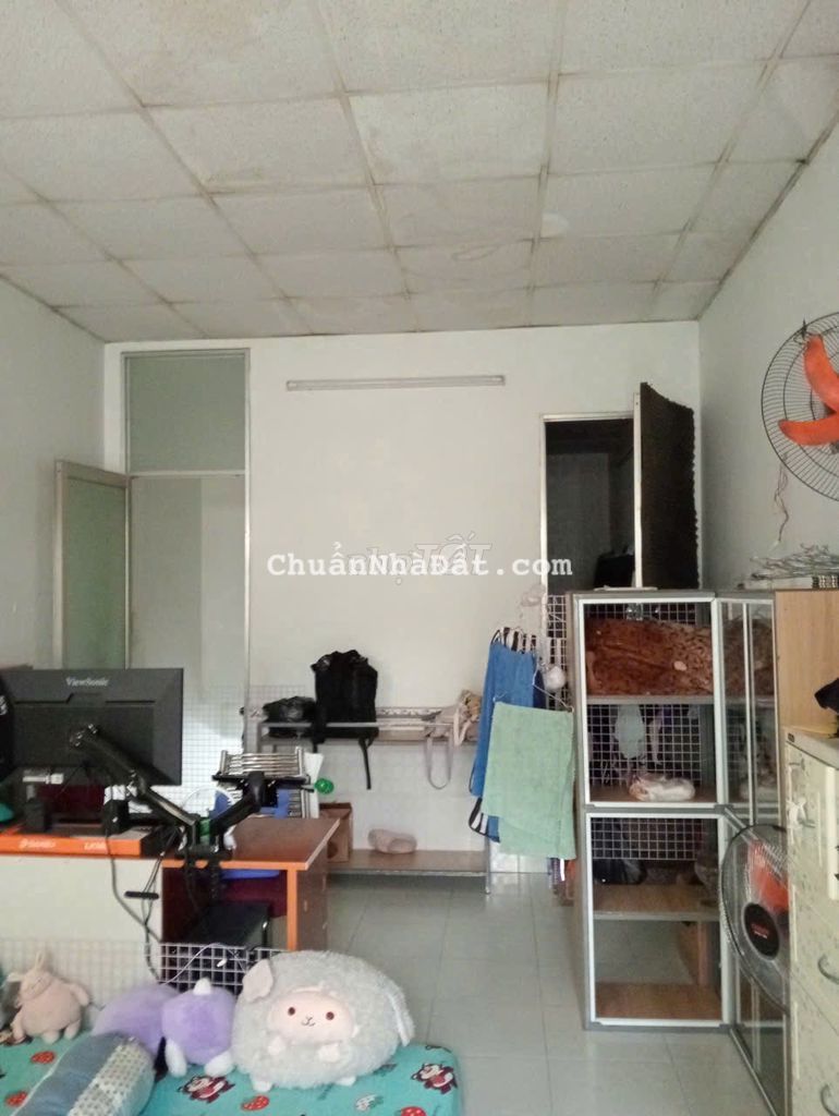 Cho thuê nhà đầu hẻm, gần chợ Sơn Kỳ, công viên Celadon, siêu thị Aeon