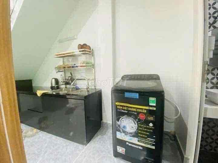 Nhà 2 tầng 2Pn đường Đa Mặn, sát Bùi Tá Hán