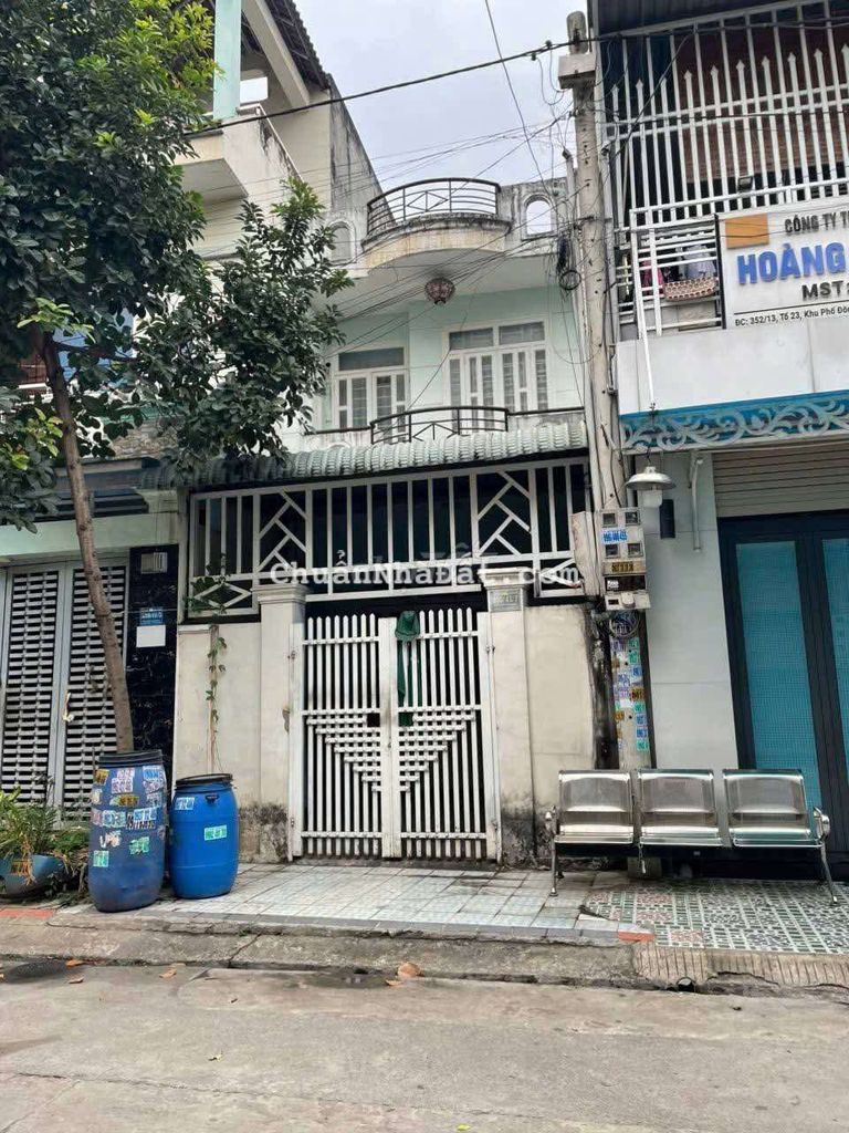 Nhà lầu đường xe hơi gần ngã ba ông xã giá 3 tỷ 850 triệu