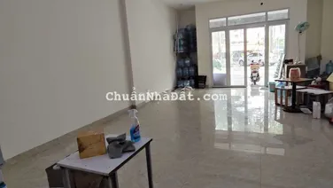 Cho thuê mặt bằng trệt nhà 7x17