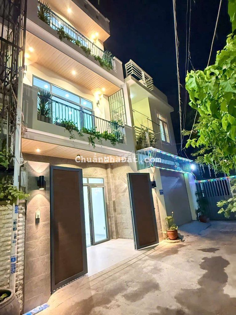 Bán nhà mới đẹp hẻm ô tô đường Phạm Hồng Thái