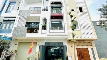 Nhà mới xây 1 trệt 2 lầu HCM. QL13. Liền kề AEON. còn thương lượng