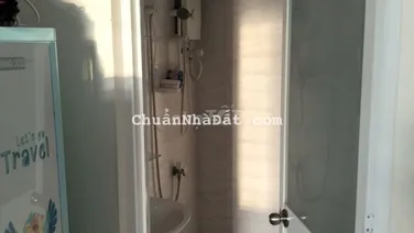 Bán căn hộ chung cư Bông sao Lô B, Phường 5, Q8.