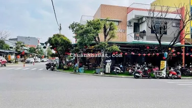 Hot! Bán lô góc 2 mặt tiền vị trí cực kỳ đắc địa, gần bến xe Đà Nẵng