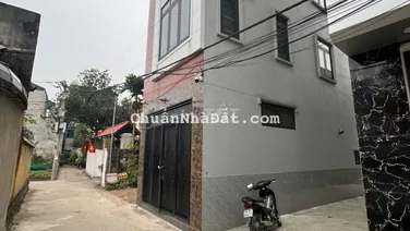 RẺ NHẤT GIA LÂM 40M GIÁ 3.7 TỶ Ô TÔ TẬN ĐẤT SÁT VIN OCP