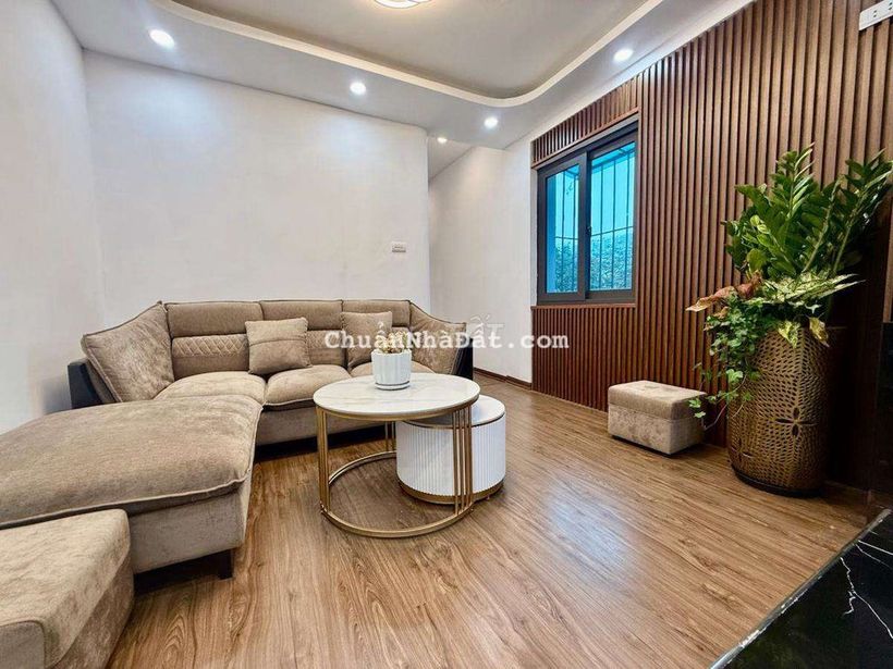 Em tôi nhờ bán căn TT Kim Ngưu, Hinode City, Lô góc 80m 3 ngủ view phố