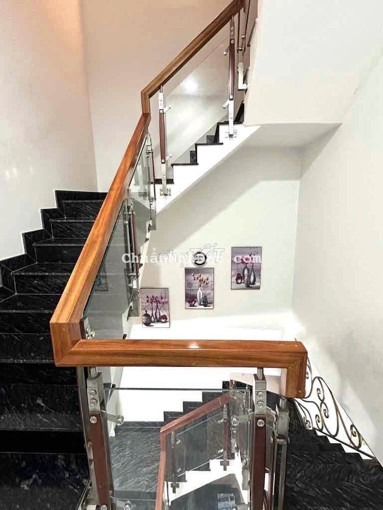 Nhà 1 lầu 4x13m hẻm 6m đường ĐHT 42 giá 4ty990tr