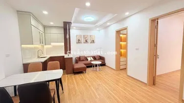 Bán CC phố Hồ Đền Lừ 2 thoáng 3PN 2WC lô góc 90m2 T5 giá 4.75 tỷ sổ C