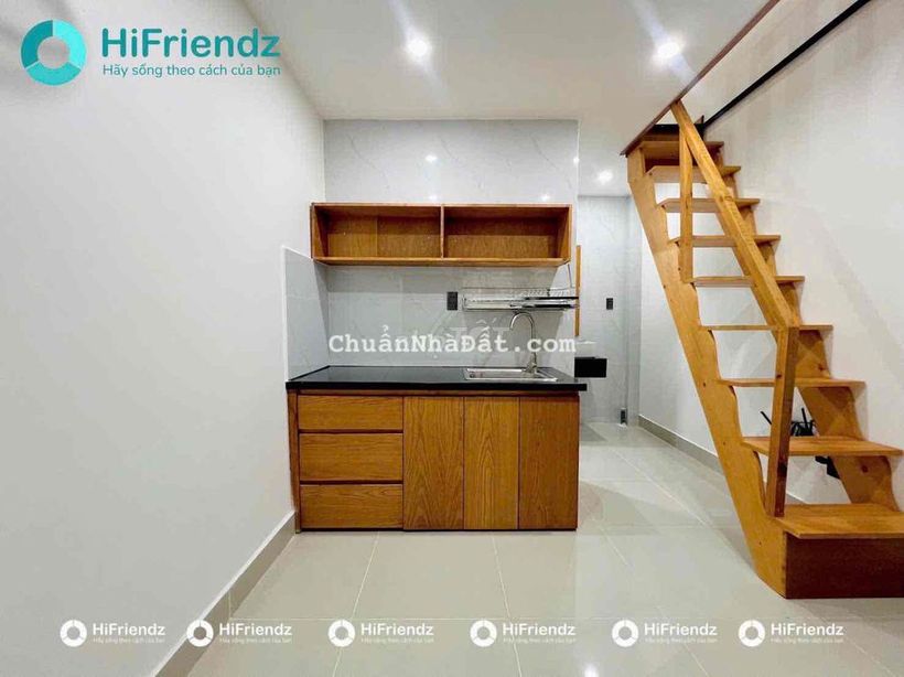 Cho thuê căn hộ dịch vụ ban công ngay ngã tư thủ đức, hiệp Phú Quận 9