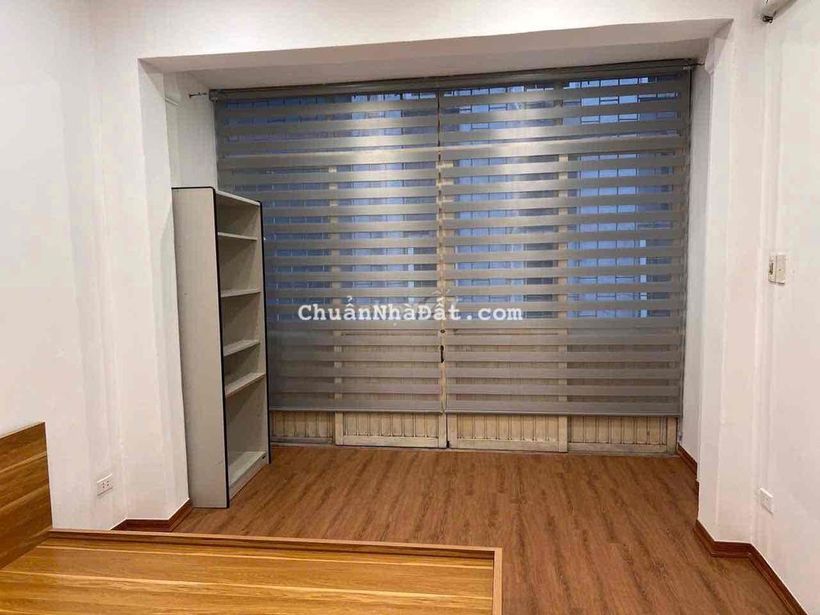 cho thuê phòng P. Nguyên Hồng- DĐ ,25m2 - 3.1tr