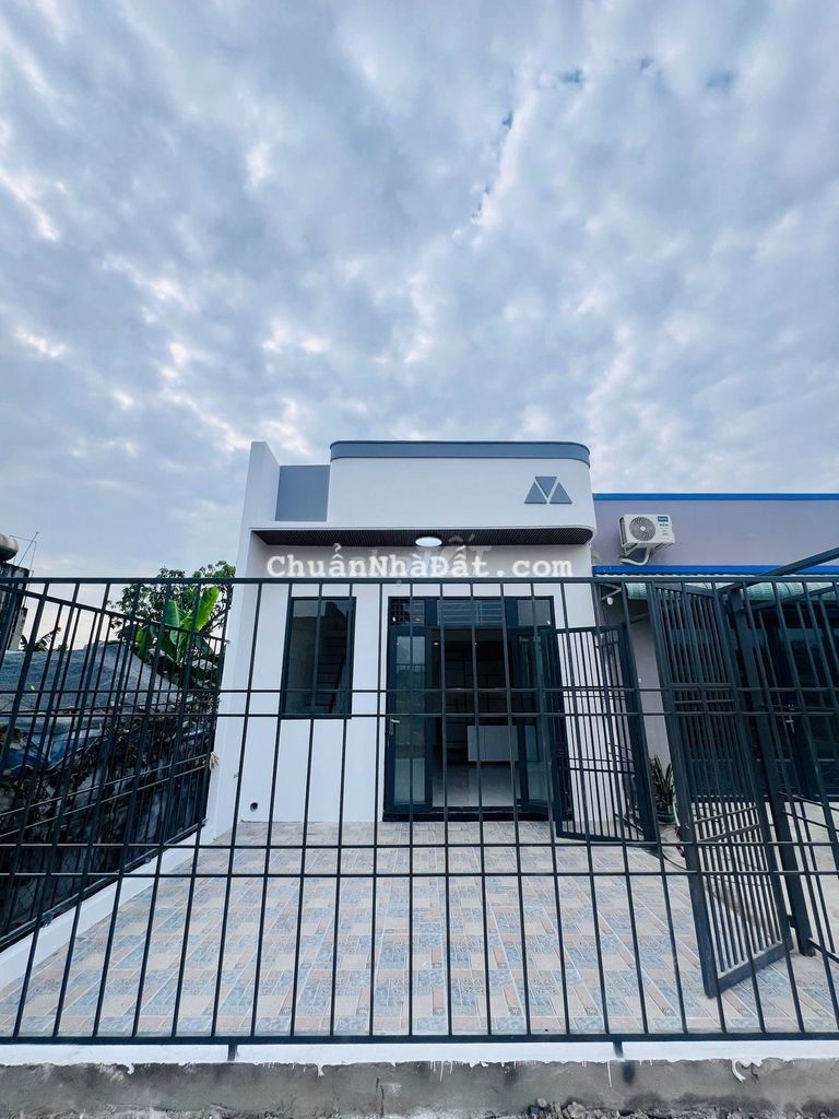 BÁN NHÀ SỔ HỒNG RIÊNG 1 TỶ 180 TRIỆU - MỚI XÂY 1 TRỆT 1 LẦU 2PN 2WC