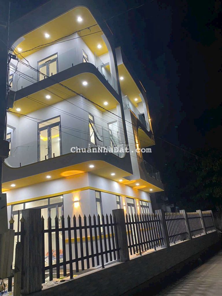 Ban biet thu vuon lo goc ,an thanh phuong thuan an,sat truong hoc ,cho