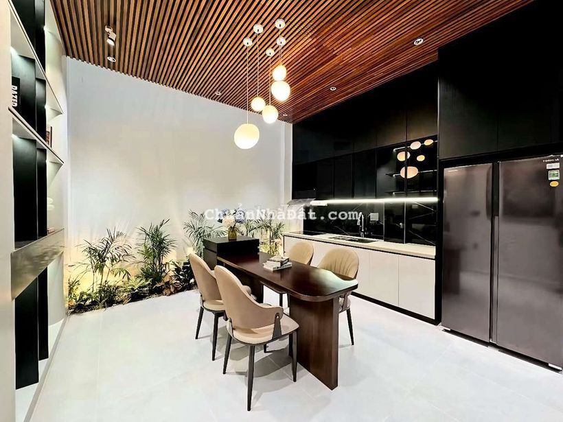 Resort thu nhỏ giữa trung tâm, gần Aeon mall và công viên Xanh 29/3