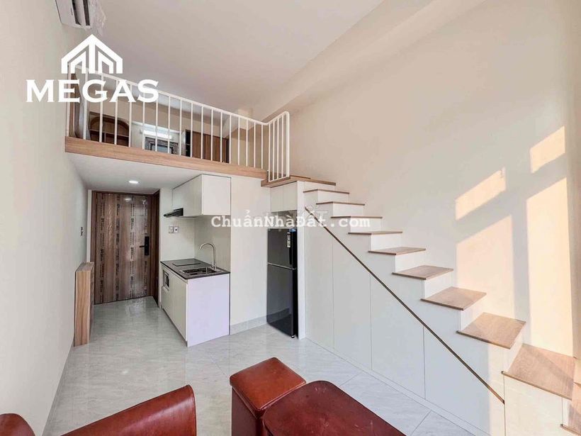 CĂN HỘ BAN CÔNG - FULL NỘI THẤT - NGAY LÊ VĂN VIỆT