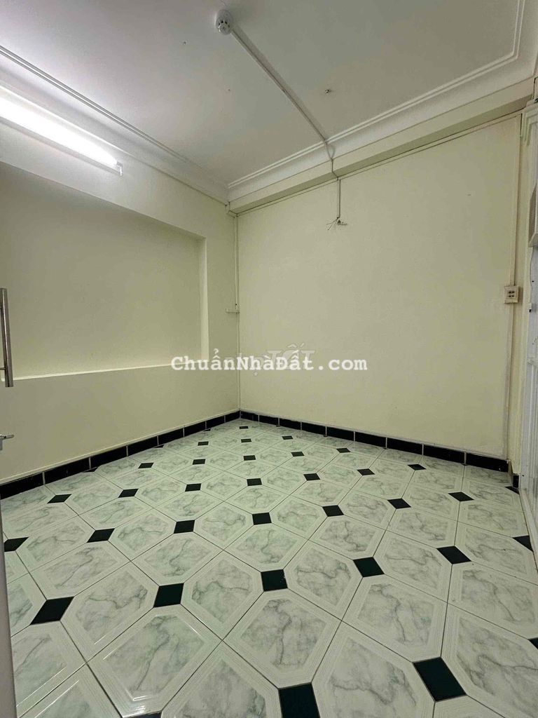 Phòng Giá Rẻ trung tâm Quận Phú Nhuận