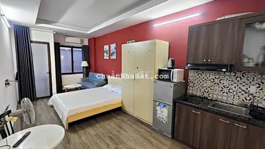 Vào ở luôn STUDIO 30m2 ban công thoáng, full đồ, nhận xe điện, Ba Đình