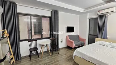 STUDIO 28m2 full đồ, ban công, cho nuôi pet, nhqạn xe điện, Ba Đình