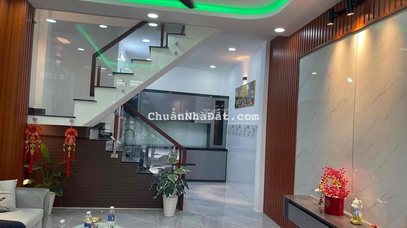 BÁN NHÀ GẦN LÊ THÚC HOẠCH CHỈ 4,x TỶ HẺM XE HƠI 6M 2 TẦNG 2PN