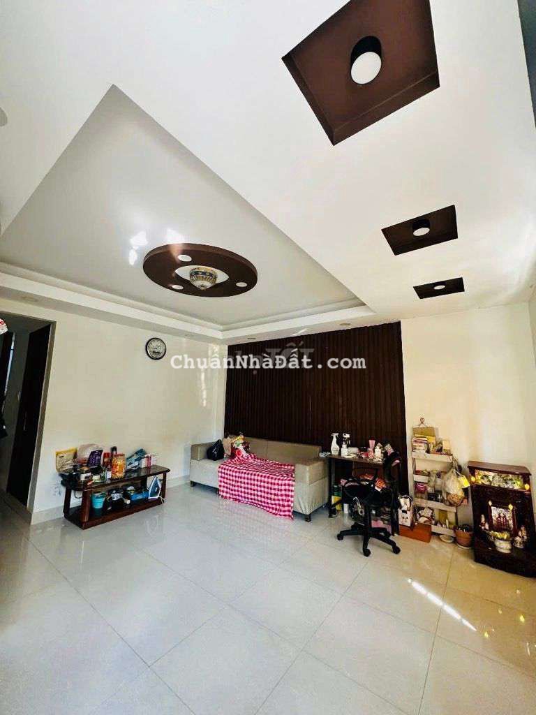 Khu vip tân định-lầu 2-chung cư có sổ60m2-xe hơi tới nhà-vào ở ngay