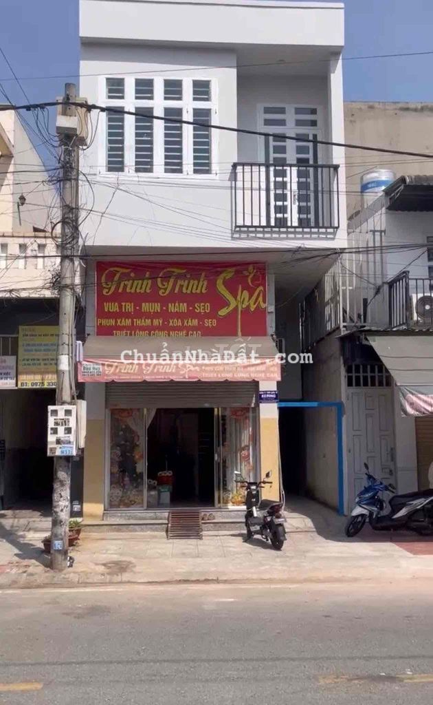 cần bán căn nhà 1 trệt 1 lầu kdc vietsing dt 150m2