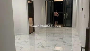 Căn hộ MT Phạm Văn Đồng 72m2, Đông Nam, View Landmak 81, Sổ hồng riêng