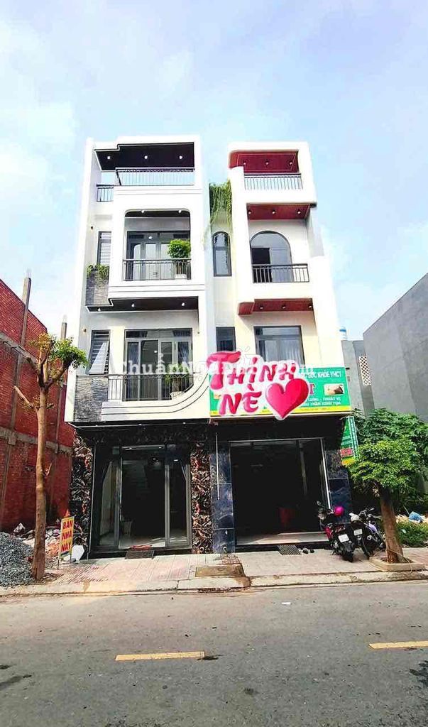 BÁN NHÀ PHỐ ĐƯỜNG THÔNG KINH DOANH - TẠI BÌNH DƯƠNG