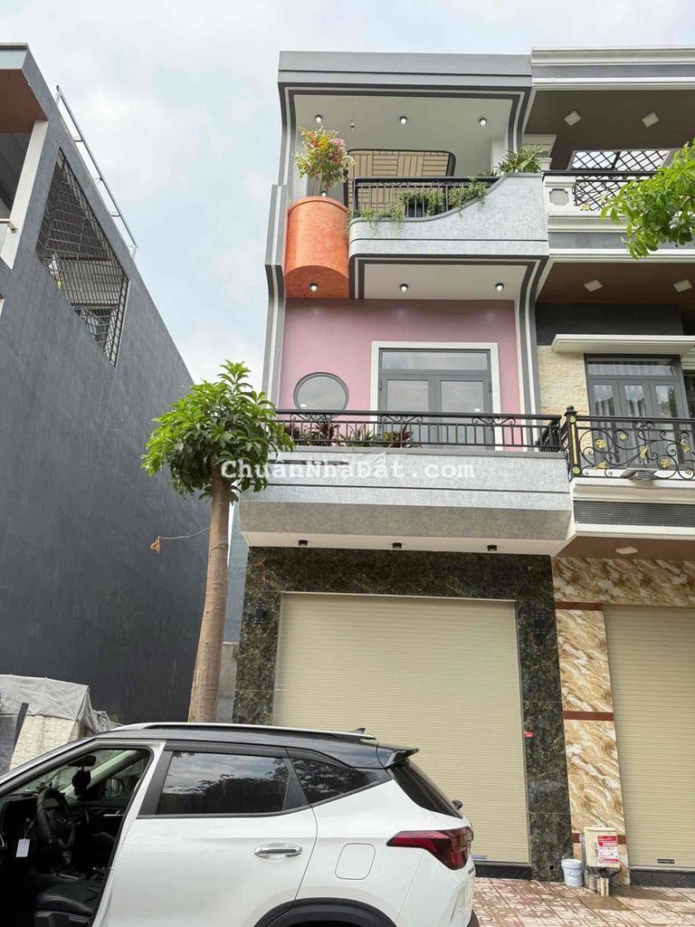 MẪU NHÀ PHỐ HIỆN ĐẠI TẠI BÌNH DƯƠNG - NHÀ MỚI DỌN VÔ Ở LIỀN