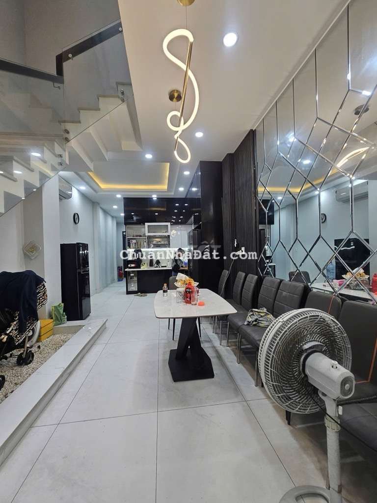 BÁN NHÀ THOẠI NGỌC HẦU - 103M2 - HẺM 7M - 4 TẦNG - GIÁ CHỈ 9,8 TỶ TL