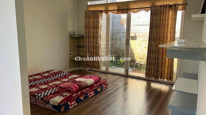 Nhà vườn 170m2 sàn nhà mới có sân trước,sau giá 5t