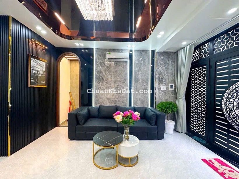 GIÁ HƠN 4 TỶ- BÁN NHÀ MỚI- NGANG 6.5- HTP- HÀNG XÓM QUẬN 7- HOÀN CÔNG.