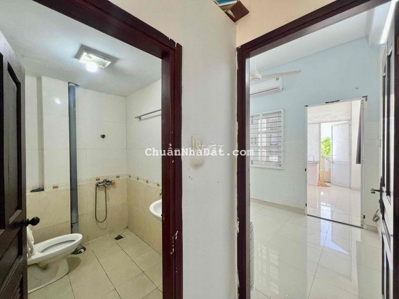 CHO THUÊ CĂN 1PN TÁCH BẾP BAN CÔNG THANG MÁY NGAY SƯ VẠN HẠNH Q10