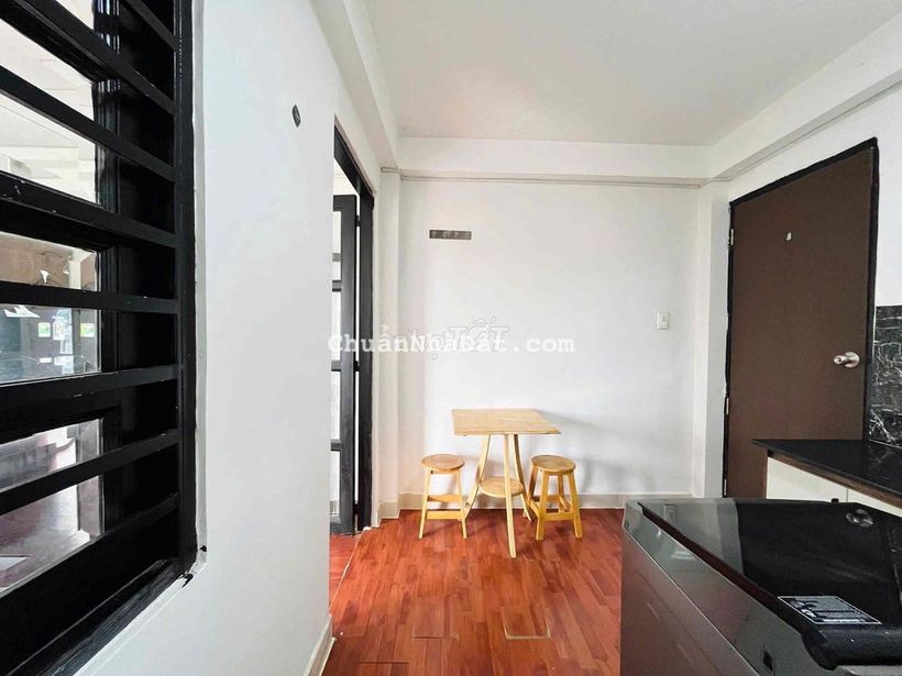 Căn 1PN Tách Bếp Ban Công 35m2 P13 BT